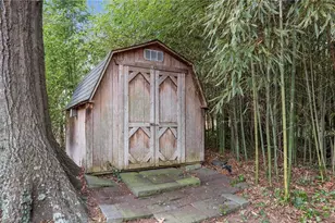 3403 Wilshire Dr, Greensboro, NC 27408 - Photo 30