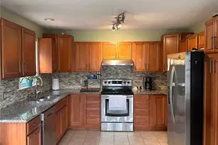 2837 Bridgeport Dr, Winston-Salem, NC 27103 - Photo 2