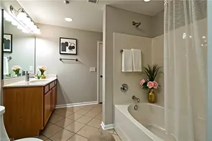 7104-106 Friendly Ave, Greensboro, NC 27410 - Photo 24