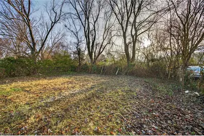 2403 Madre Place, Greensboro, NC 27406 - Photo 18