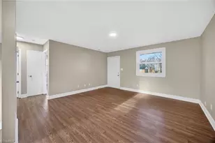 2403 Madre Pl, Greensboro, NC 27406 - Photo 6