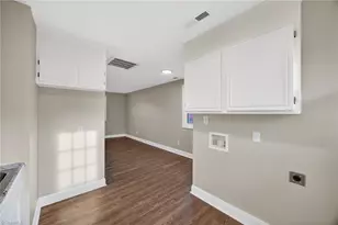 2403 Madre Pl, Greensboro, NC 27406 - Photo 8