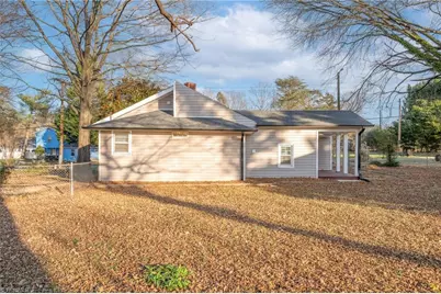 108 Wintergreen Road, Winston-Salem, NC 27107 - Photo 32