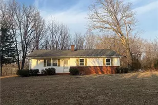 1264 W Dalton Rd, King, NC 27021 - Photo 2
