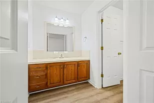 111 Chrisfield Cir, Winston-Salem, NC 27104 - Photo 36