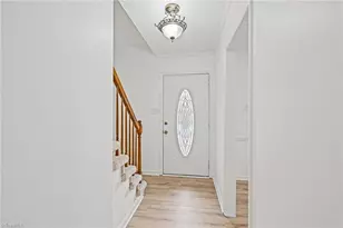 111 Chrisfield Cir, Winston-Salem, NC 27104 - Photo 6