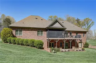 208 Lakeshore Dr, Reidsville, NC 27320 - Photo 42