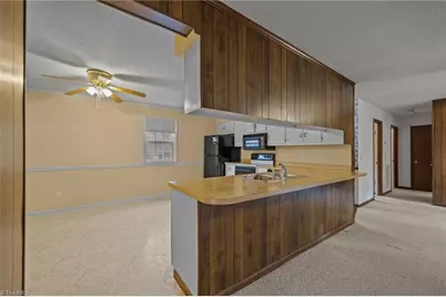 3221 Oakridge Drive, Graham, NC 27253 - Photo 8