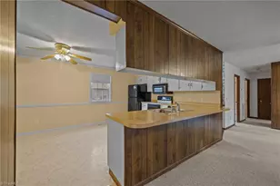 3221 Oakridge Dr, Graham, NC 27253 - Photo 8