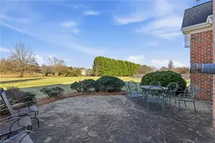 204 Fosseway Dr, Greensboro, NC 27455 - Photo 40