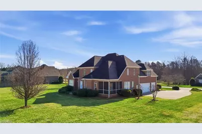 204 Fosseway Drive, Greensboro, NC 27455 - Photo 4