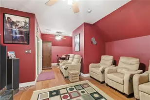 204 Fosseway Dr, Greensboro, NC 27455 - Photo 34