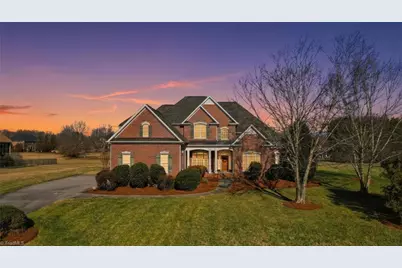 204 Fosseway Drive, Greensboro, NC 27455 - Photo 2