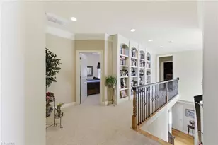 204 Fosseway Dr, Greensboro, NC 27455 - Photo 12