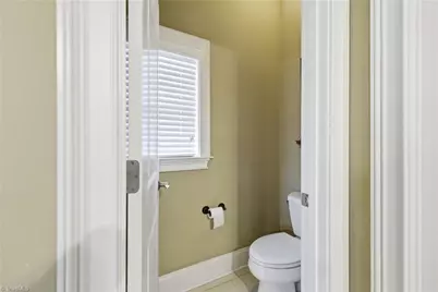 204 Fosseway Drive, Greensboro, NC 27455 - Photo 38