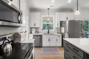 826 Country Ln, Pelham, NC 27311 - Photo 16