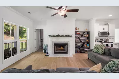 826 Country Lane, Pelham, NC 27311 - Photo 8