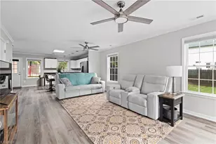 2709 Farmbrook Rd, Winston-Salem, NC 27103 - Photo 6