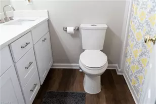 5703 Chinaberry Pl, Greensboro, NC 27405 - Photo 12