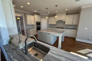 8521 Parkchester Pl, Oak Ridge, NC 27310 - Photo 12