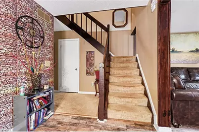 327 E Montcastle Drive #G, Greensboro, NC 27406 - Photo 4