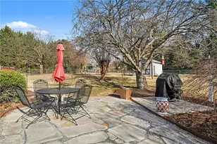 913 Alice Dr, Thomasville, NC 27360 - Photo 26