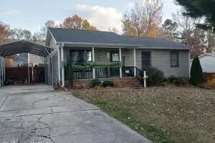 1308 Huffine Mill Rd, Greensboro, NC 27405 - Photo 2