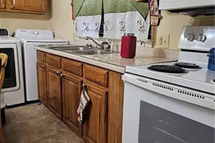 1111 Winslow St, High Point, NC 27260 - Photo 4