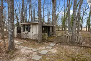 3025 N Fairway Dr, Burlington, NC 27215 - Photo 40