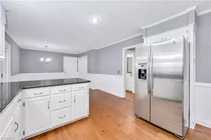 401 Poplar Creek Dr, Wilkesboro, NC 28697 - Photo 22