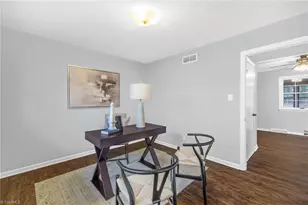 2404 Kery Dr, Greensboro, NC 27408 - Photo 16