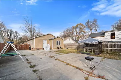 1021 Asheboro Street, High Point, NC 27260 - Photo 32