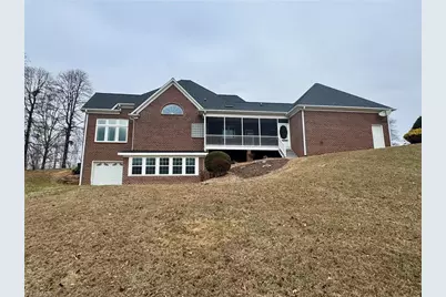 1148 Town N Country Drive, Wilkesboro, NC 28697 - Photo 8