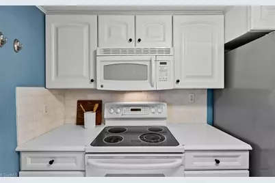 3007 Patriot Court #D, Greensboro, NC 27408 - Photo 14