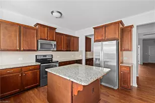 2473 Moss Grv Xing, Winston-Salem, NC 27103 - Photo 10