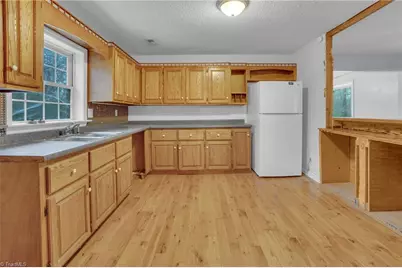 7079 Ossie Hayes Road, Seagrove, NC 27341 - Photo 10