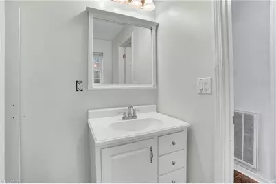 7079 Ossie Hayes Road, Seagrove, NC 27341 - Photo 18