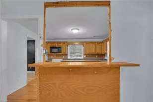 7079 Ossie Hayes Rd, Seagrove, NC 27341 - Photo 8