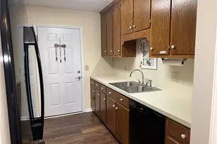 2033 N Main St, Mount Airy, NC 27030 - Photo 8