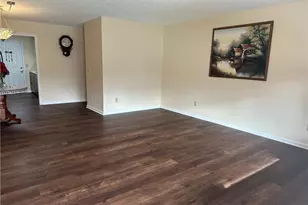 2033 N Main St, Mount Airy, NC 27030 - Photo 6