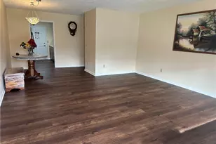 2033 N Main St, Mount Airy, NC 27030 - Photo 4