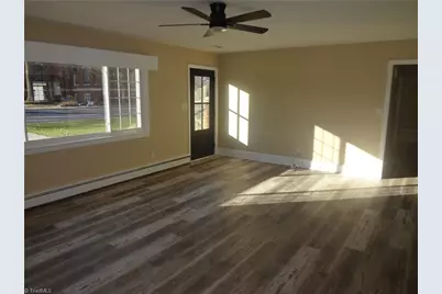 108 N Bingham Street, Denton, NC 27239 - Photo 2