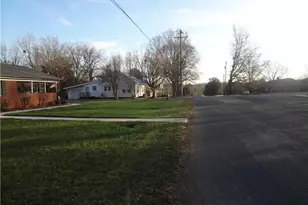 108 N Bingham St, Denton, NC 27239 - Photo 18