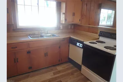 108 N Bingham Street, Denton, NC 27239 - Photo 6