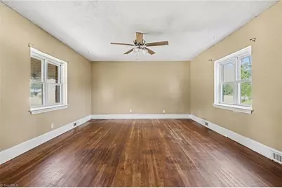 536 N Elm Street, Asheboro, NC 27203 - Photo 6