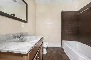 536 N Elm St, Asheboro, NC 27203 - Photo 14