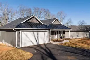 559 Memorial Park Dr, Sparta, NC 28675 - Photo 2