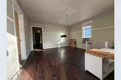 332 Pegram Street, Elkin, NC 28621 - Photo 4