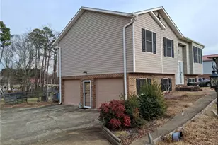 1034 Kentland Dr, King, NC 27021 - Photo 4