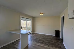 119 Cox Ave, Elkin, NC 28621 - Photo 4